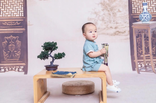 大理孕妇肚子上的黑线